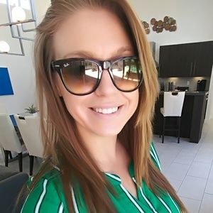 Meet your Posher, Sierra